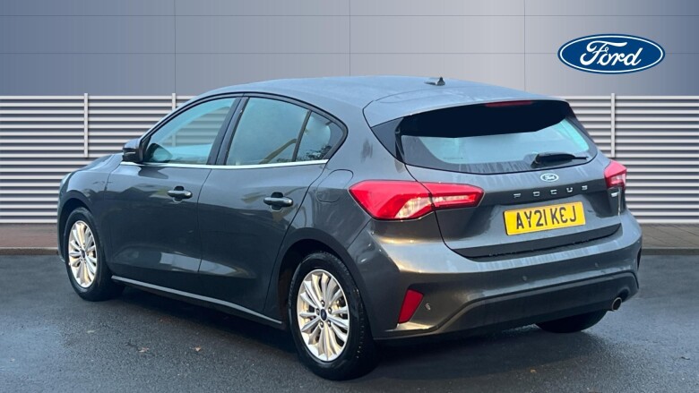 Ford Focus 1.0 EcoBoost Hybrid mHEV 125 Titanium Edition 5dr Petrol Hatchback